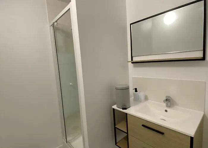 Private - Shared - Tram A-c1-4 Apartman